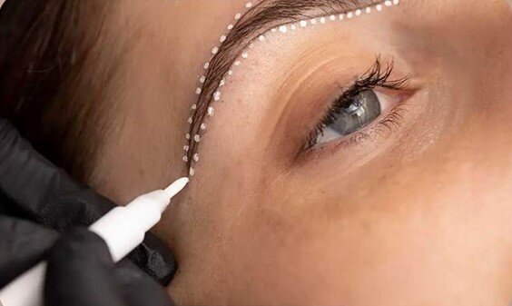 رازهای کاشت ابرو: راهنمای کامل ابروهای طبیعی و جذاب