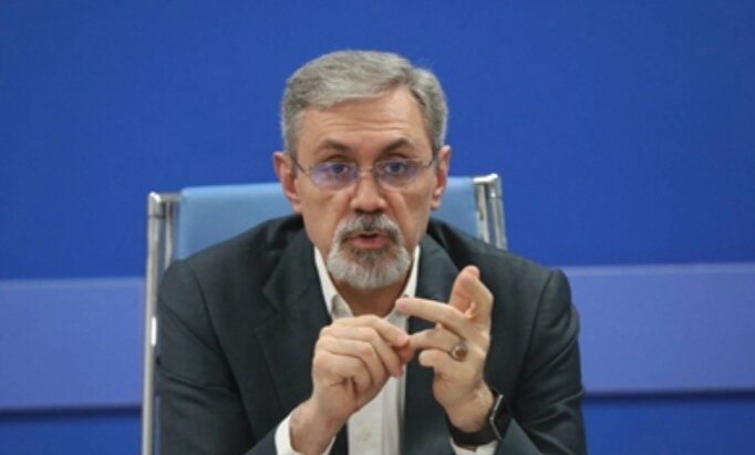 مطالبات دستیاران و دانشجویان PhD به‌صورت مرحله‌ای پیگیری می‌شود