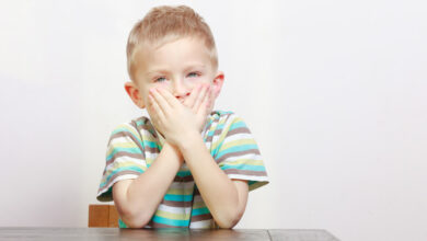 رفتارهای ممنوعه با کودکان مبتلا به لکنت زبان