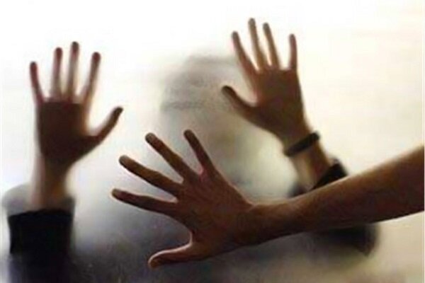 رفتار والدین مهمتر از اخبار است. راه حل روانشناسان برای مدیریت اخبار منفی