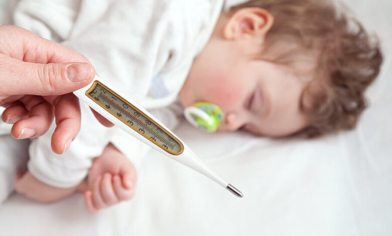 آنفولانزا؛ ویروسی جدی تر از سرماخوردگی/تب بالا، تشنج های دوران کودکی و نقش حیاتی واکسن ها در پیشگیری