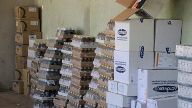 قاچاق دارو در ۲ بخش «فرآورده‌های بدون مجوز و تولیدات دارای مجوز یا وارداتی» انجام می‌شود