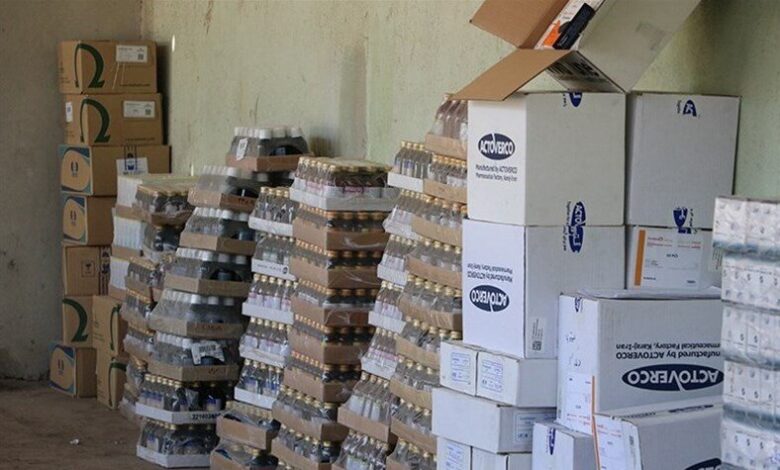 قاچاق دارو در ۲ بخش «فرآورده‌های بدون مجوز و تولیدات دارای مجوز یا وارداتی» انجام می‌شود