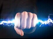 چگونه از برق گرفتگی در محیط کار و خانه در امان بمانیم