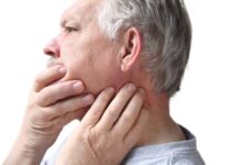 نقش کلیدی غدد بزاقی در بدن / چه عواملی باعث تورم غدد بزاقی می شود؟