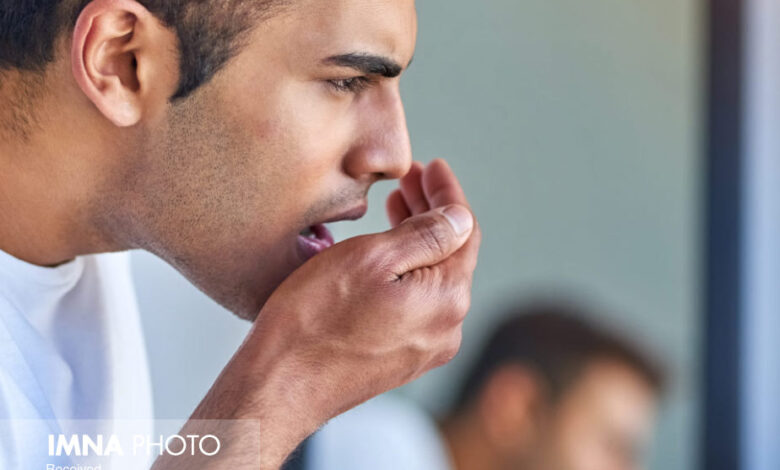 آیا سنگ لوزه با بوی بد دهان مرتبط است؟