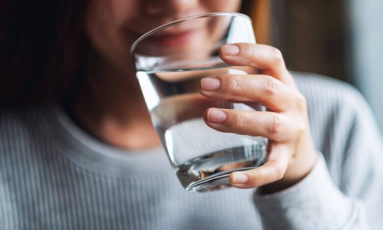 نقش آب و تغذیه در سلامت پوست