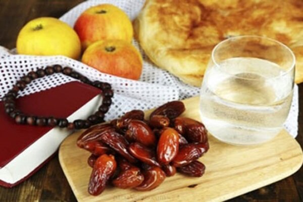 روزه گرفتن در دوران بارداری و شیردهی؛ تصمیمی که باید با نظر پزشک گرفته شود