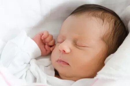 غربالگری سالانه ۵۰ هزار نوزاد و شناسایی ۱۵۹ مبتلا به کم‌کاری تیروئید