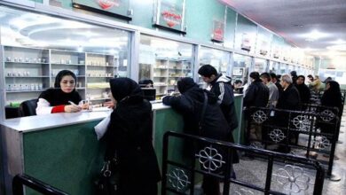افزایش نگرانی بیماران از گرانی داروها / تبعات تاخیر در تخصیص ارز گریبانگیر مردم