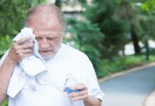 افزایش تعریق و خشکی بدن؛ عواقب قرار گرفتن در معرض نور خورشید
