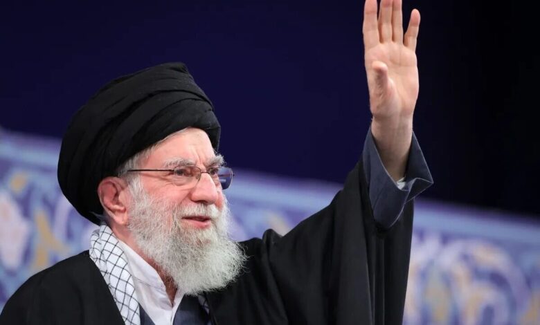 راهنمای سلامتی زائران در مراسم تشییع رهبر شهید